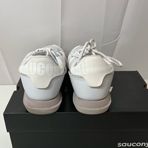 Saucony Jazz DST Shoes White/Shadow S70528-1 Size 12 Men 13.5 Women Medium Box - Picture 5 of 7